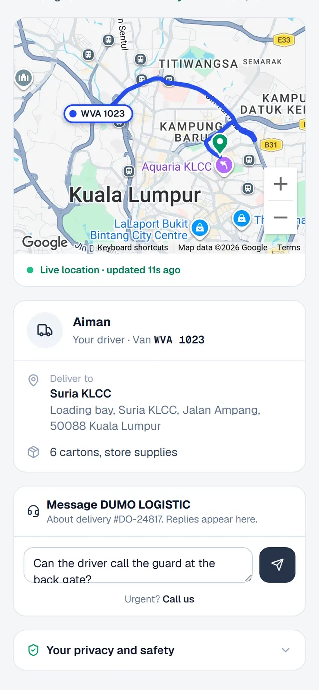 The real tracking page chat where the customer writes to the company